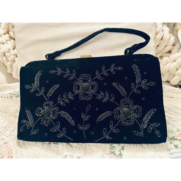 VINTAGE FIFTIES LARGE SOURE BEADED BLACK VELVET BAG - Picture 2 of 12